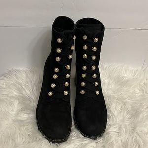 COPY - Stuart Weizmann Ivey Heeled Boots (grannycore)